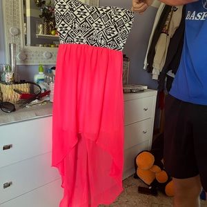 pink black and white strapless style rack dress